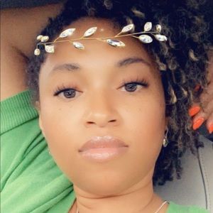 Meet your Posher, Ivy